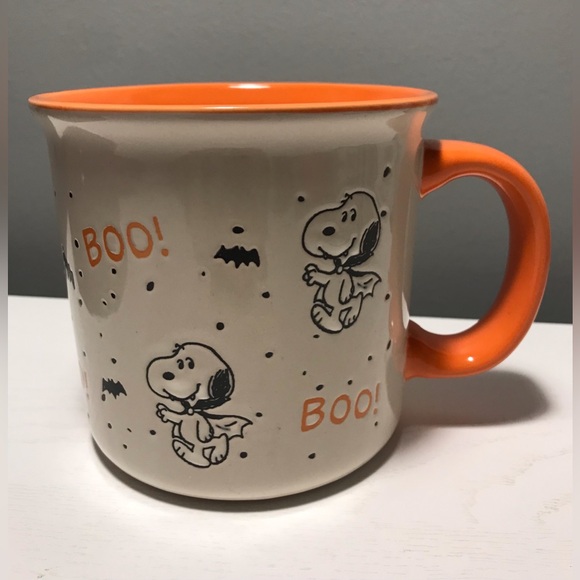 Peanuts/Snoopy Dracula Halloween Boo! Mug/Cup - Picture 1 of 5